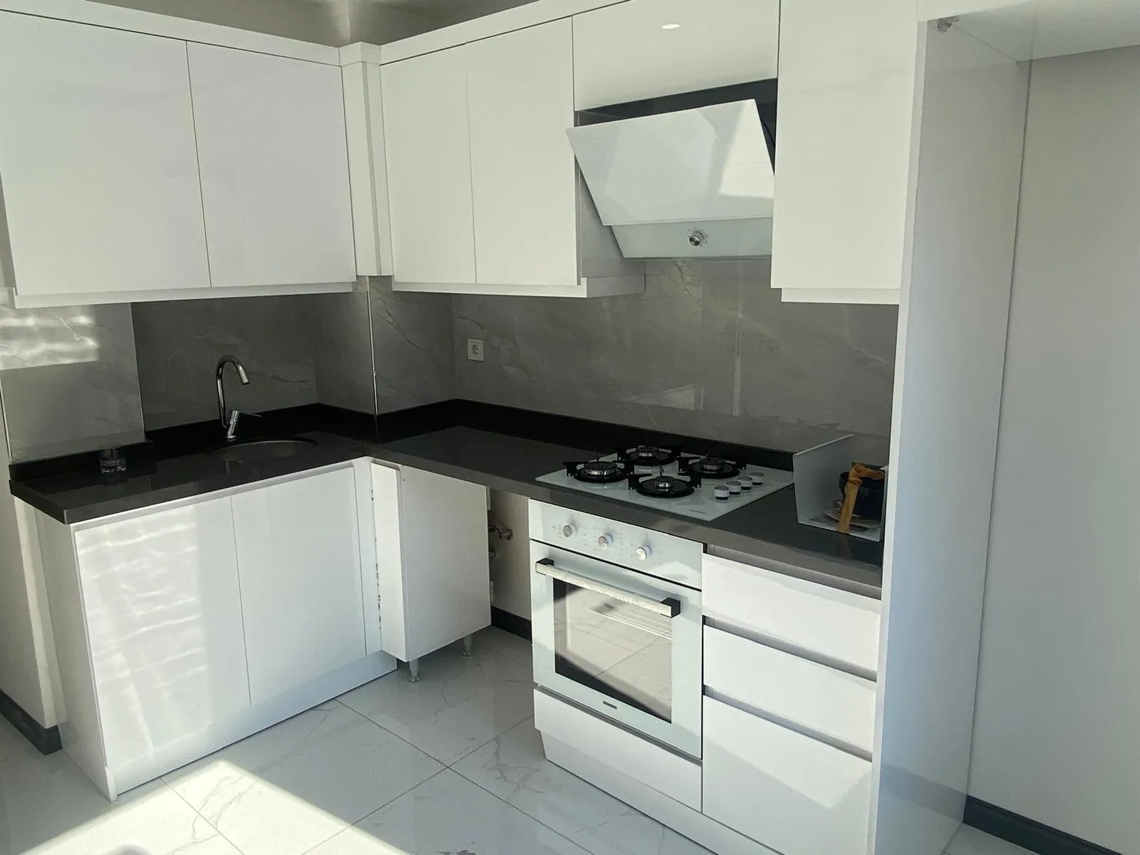 Zeytinburnu Konut Projesi — Çırpıcı Mah. · Birtaş Sk. No:50 25